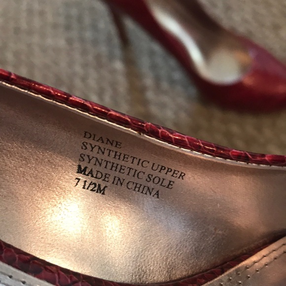 Heels - Picture 3 of 7